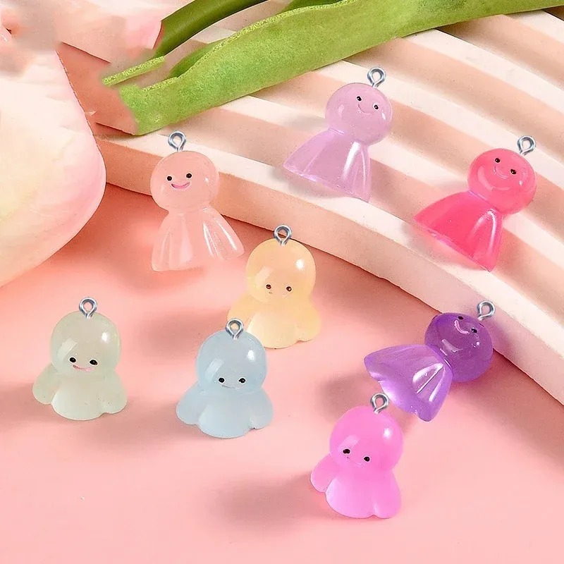 Resin Crafts Diy - 10 ชิ้นเรซิ่นรูปการ์ตูนเรืองแสงในที่มืด จี้เรืองแสง อุปกรณ์งานฝีมือ DIY สำหรับต่างหู
